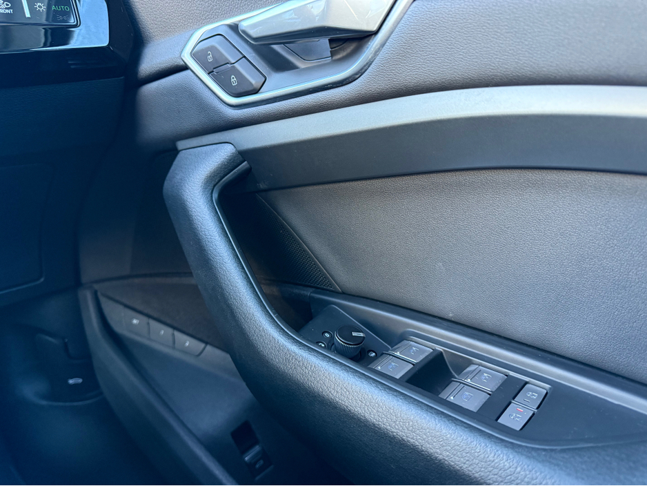 2020 Audi e-tron QUATTRO 55 5DR AUTO €23,950