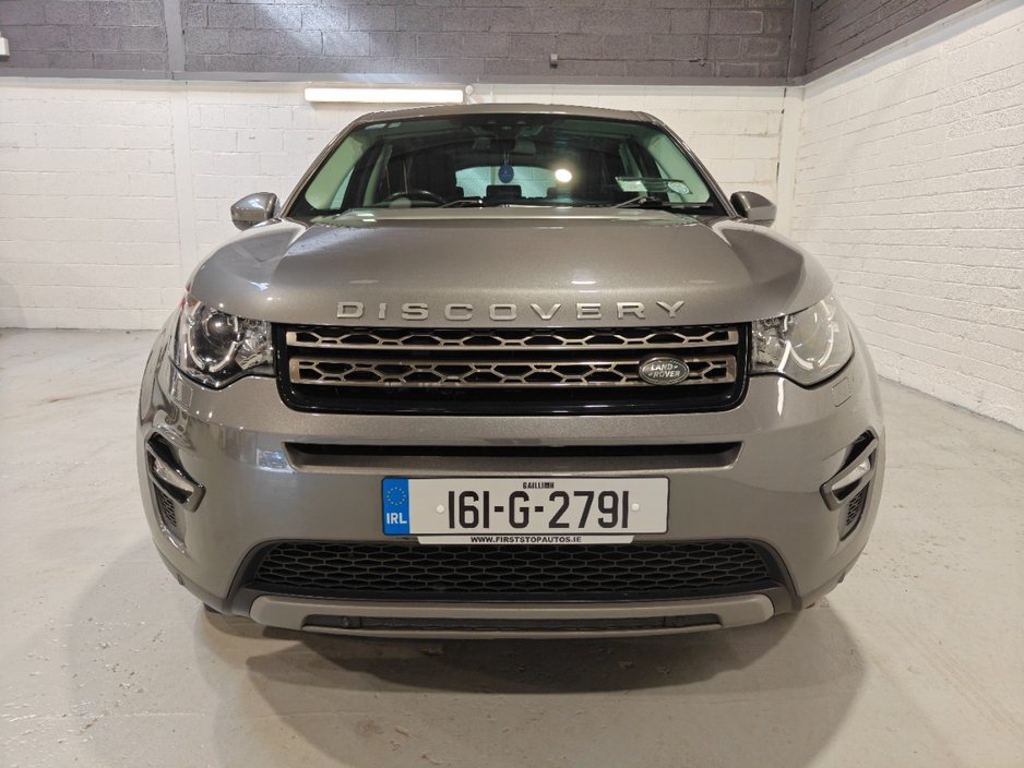 2016 Land Rover Discovery Sport - image 2