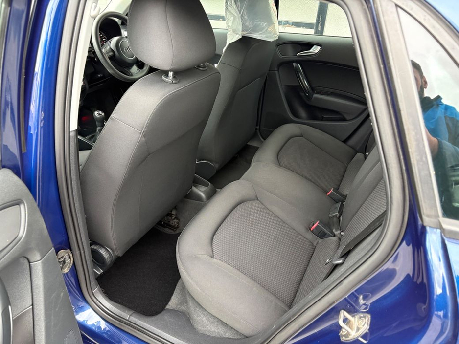 2012 Audi A1 - image 6