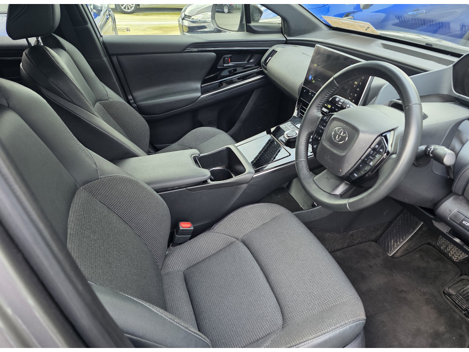 2024 Toyota bZ4X - image 18