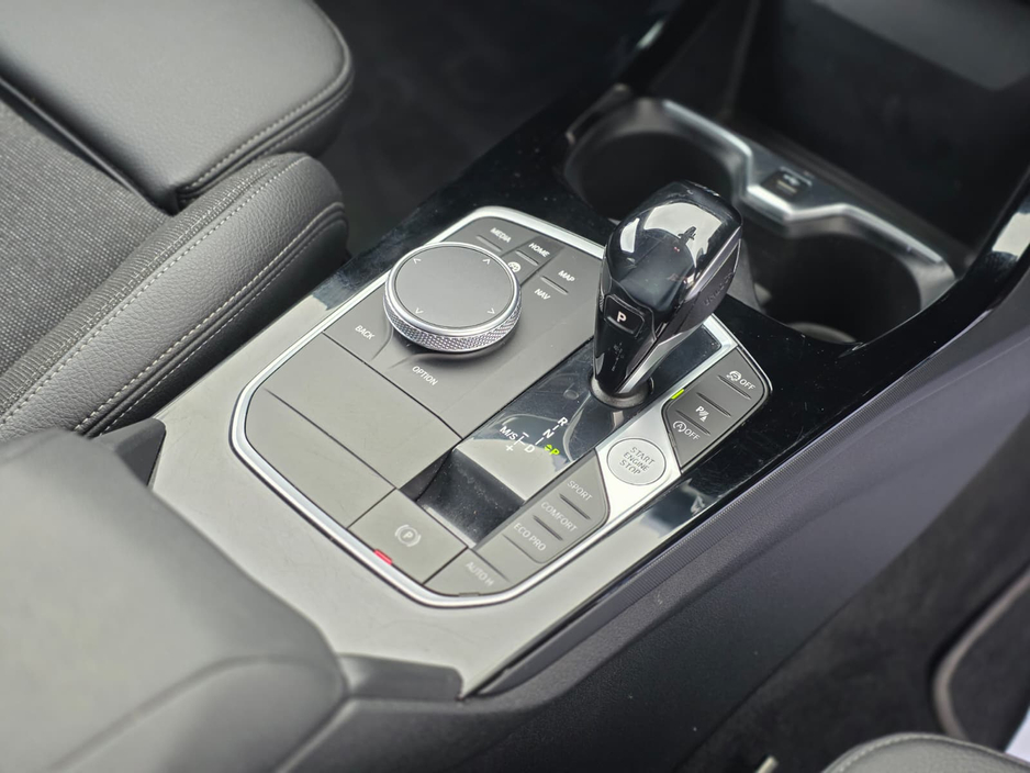 2020 BMW 1 Series - image 11