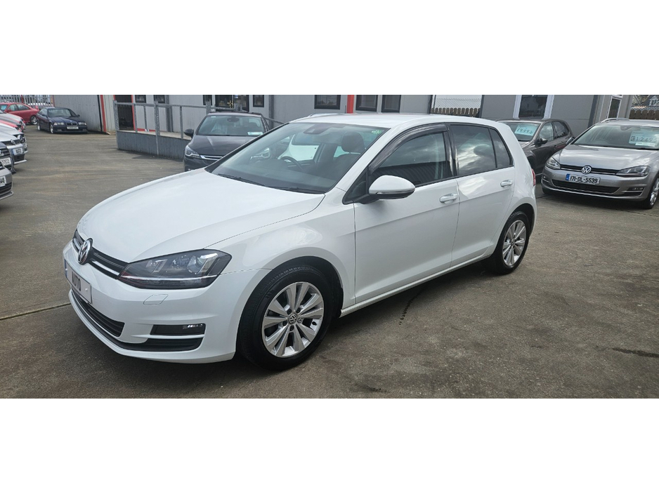 2016 Volkswagen Golf - image 18
