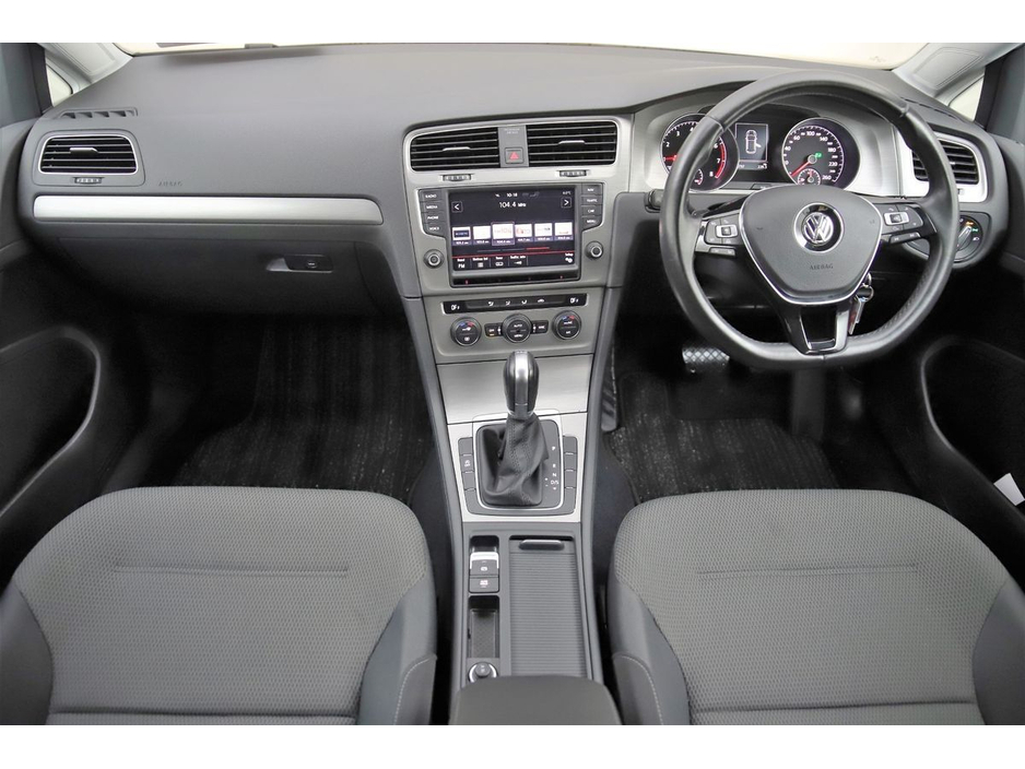 2016 Volkswagen Golf - image 14