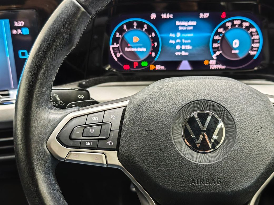 2021 Volkswagen Golf - image 26