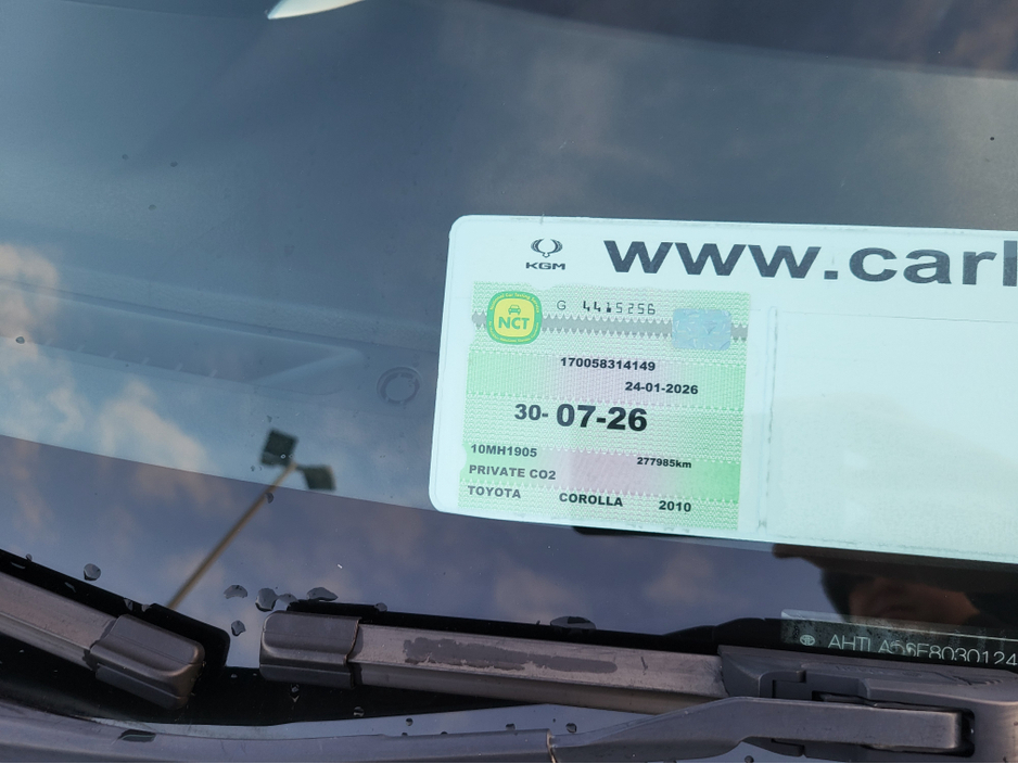 2010 Toyota Corolla - image 18
