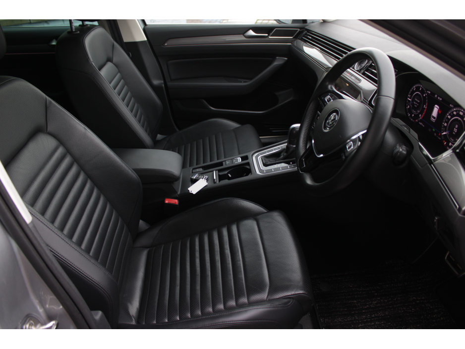 2020 Volkswagen Passat 2.0TDI 150BHP ALLTRACK EDITION 5DR ESTATE AUTOMATIC // STUNNING CAR WITH ONLY 70, 000 KMS // BUY WITH CONFIDENCE AA AND SIMI APPROVED DEALER 2025 // FINANCE ARRANGED // ALL TRADE INS WELCOME // €29,950