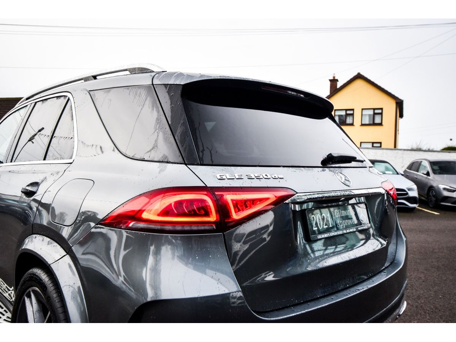 2021 Mercedes-Benz GLE Class - image 8