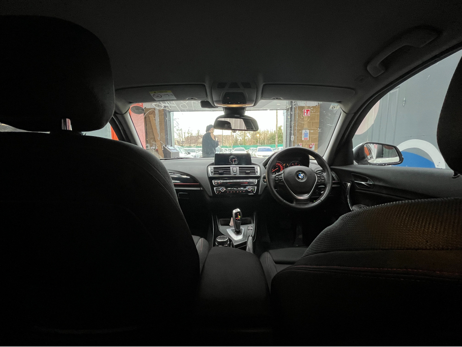 2016 BMW 1 Series - image 13