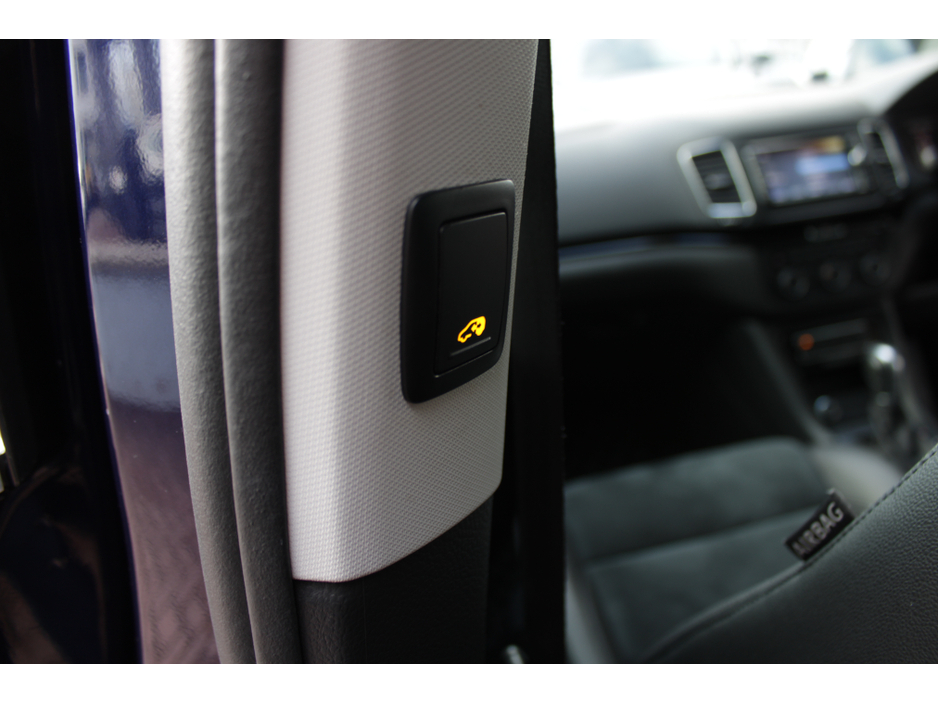 2017 Volkswagen Sharan 1.4TSI HIGHLINE EDITION  5DR MPV 7 SEAT AUTO // HUGE SPEC // 118,000KM'S / IMMACUALTE CONDITION // BUY WITH CONFIDENCE AA AND SIMI APPROVED DEALER 2025 // FINANCE ARRANGED // ALL TRADE INS WELCOME // €25,950