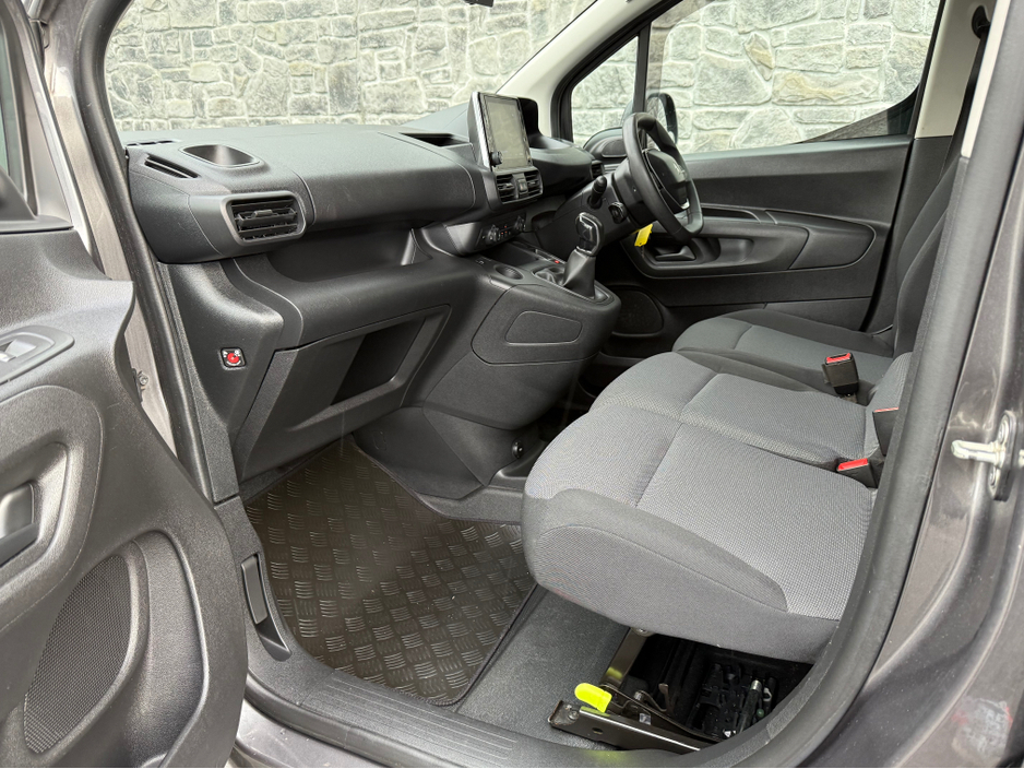 2019 Peugeot Partner PROF PLUS 1.6 HDI FSH €11,950