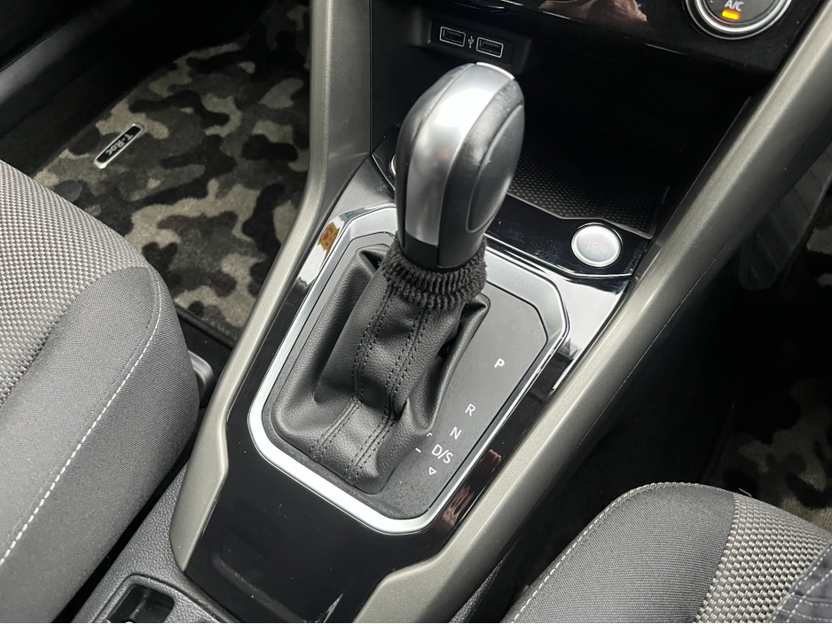 2021 Volkswagen T-Roc STYLE AUTOMATIC 2.0 DIESEL //REVERSE CAMERA//KEYLESS ENTRY//ADAPTIVE CRUISE CONTROL// €25,950