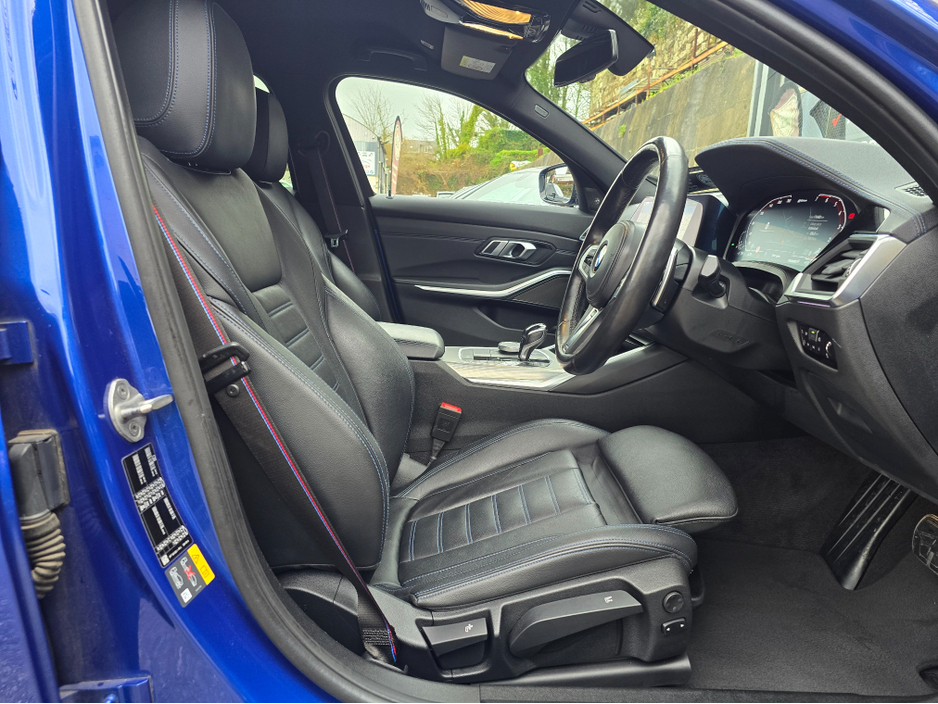2021 BMW 3 Series - image 11