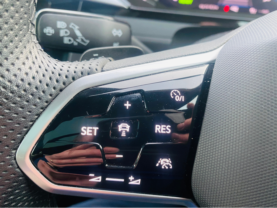 2023 Volkswagen Arteon - image 20