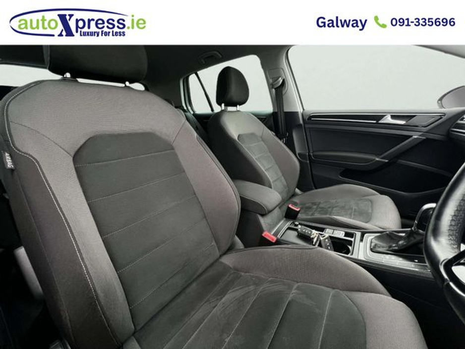 2019 Volkswagen Golf - image 6