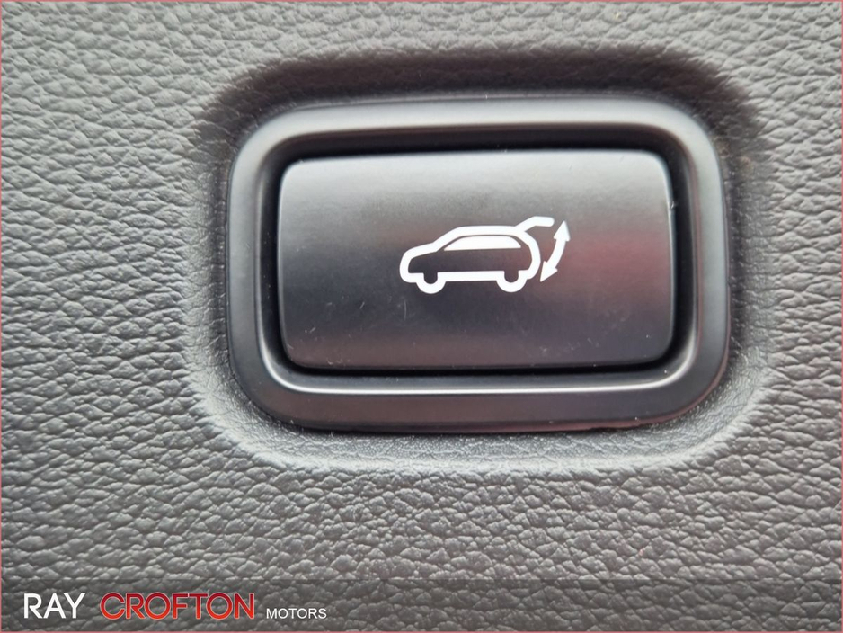 2023 Kia Sportage - image 24