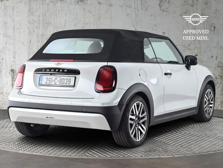 2025 MINI Hatch Cooper C €44,900