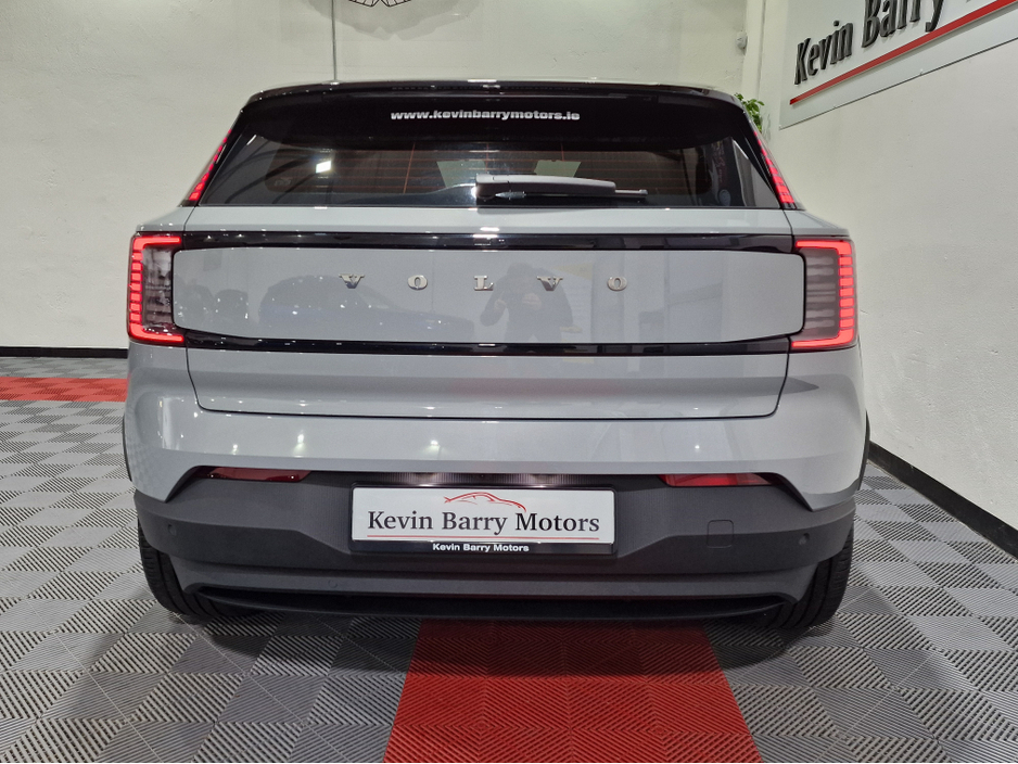 2024 Volvo EX30 - image 3