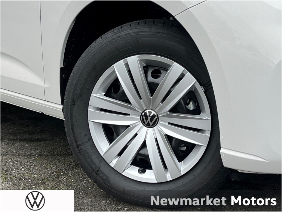 2026 Volkswagen Caddy - image 2