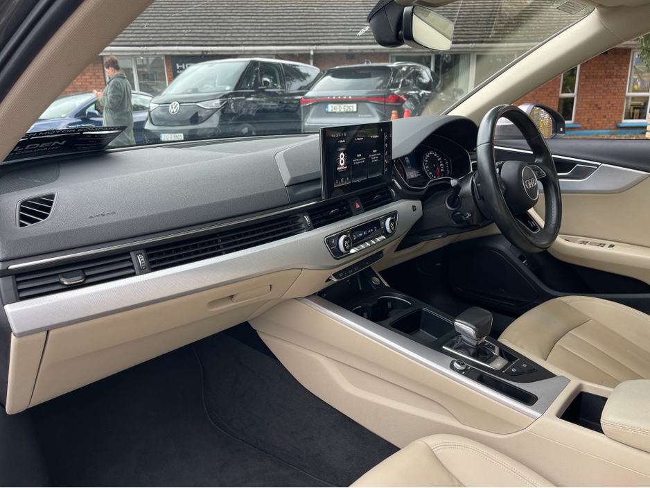 2021 Audi A4 - image 27