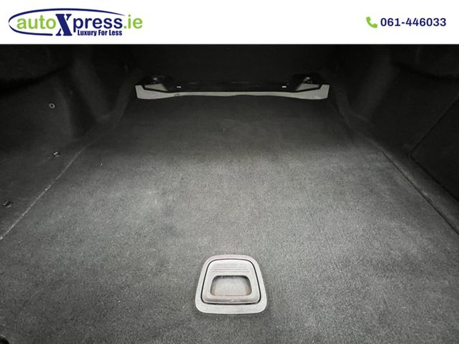 2019 Mercedes-Benz E Class - image 10