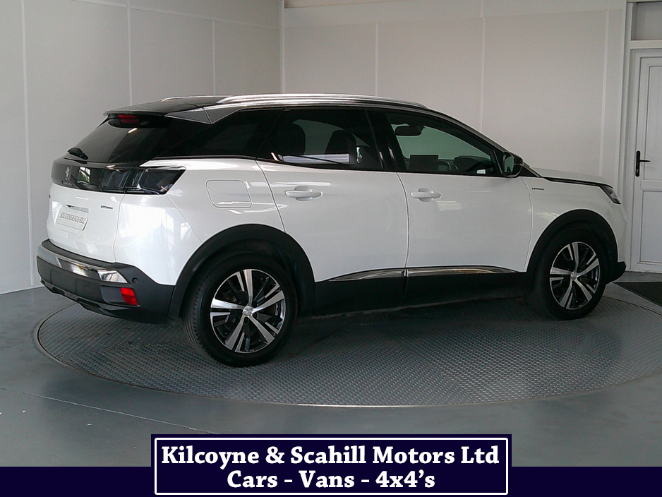 2023 Peugeot 3008 - image 8