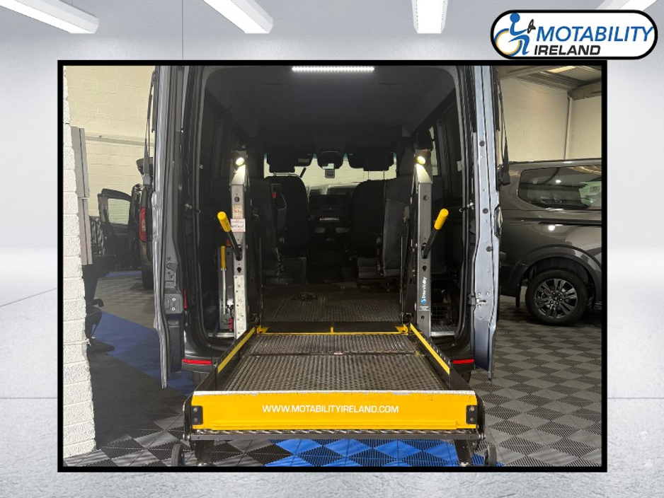 2020 Mercedes-Benz Sprinter - image 5