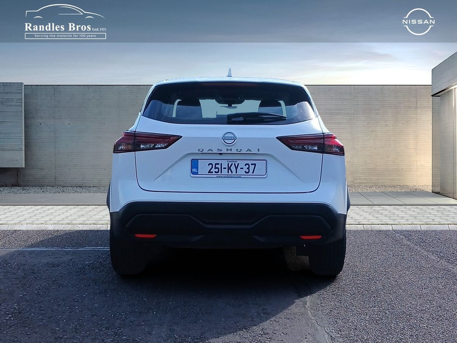 2025 Nissan Qashqai - image 8