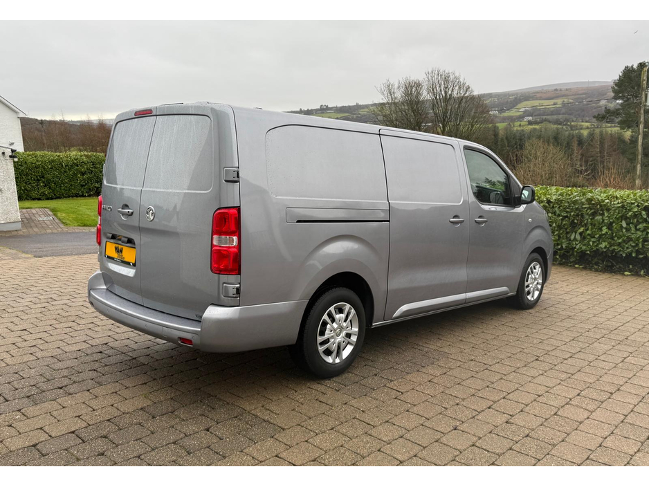 2022 Vauxhall Vivaro SPORTIVE LWB 120BHP €16,995