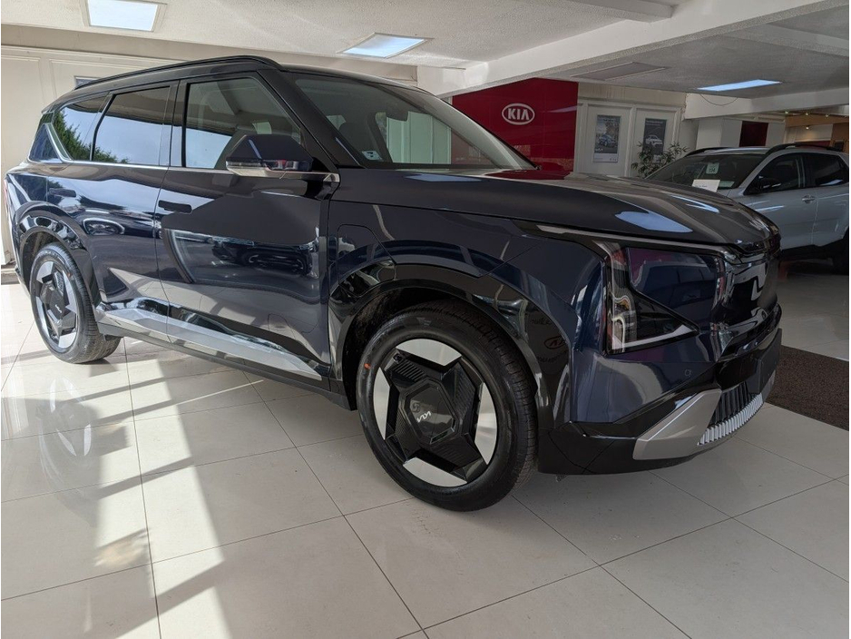 2026 Kia EV5 - image 5