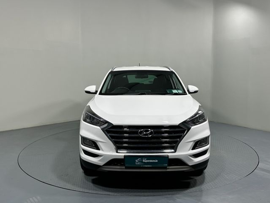 2019 Hyundai Tucson - image 2