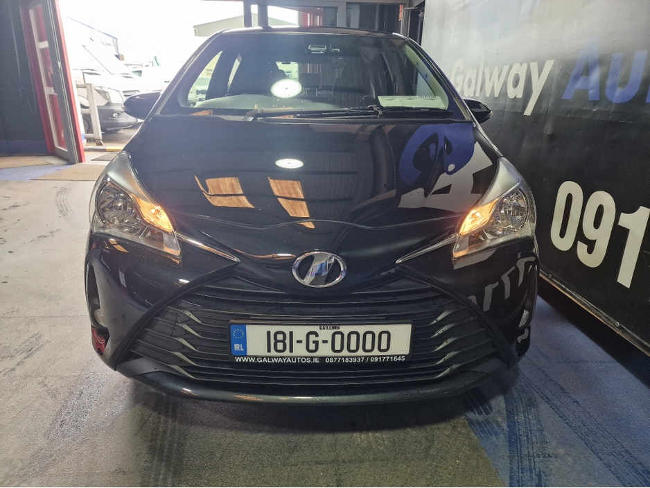 2018 Toyota Yaris - image 3