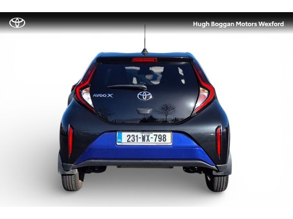 2023 Toyota Aygo - image 4