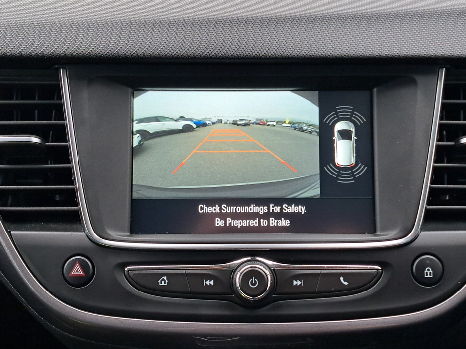 2022 Opel Crossland - image 27