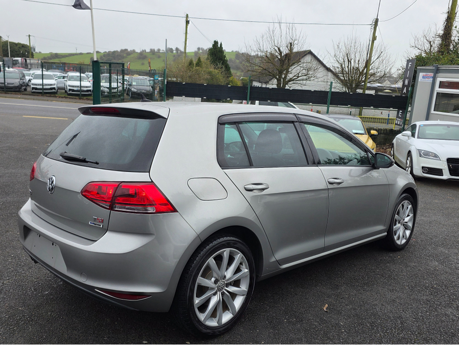 2017 Volkswagen Golf LEATHER BLACK SEATS 1.4 HIGHLINE EDITION -REVERSE CAMERA  - CARPLAY - ANDROID AUTO- BLIND SPOT REAR TRAFFIC ASSIST - DISCOVER PRO - €16,950