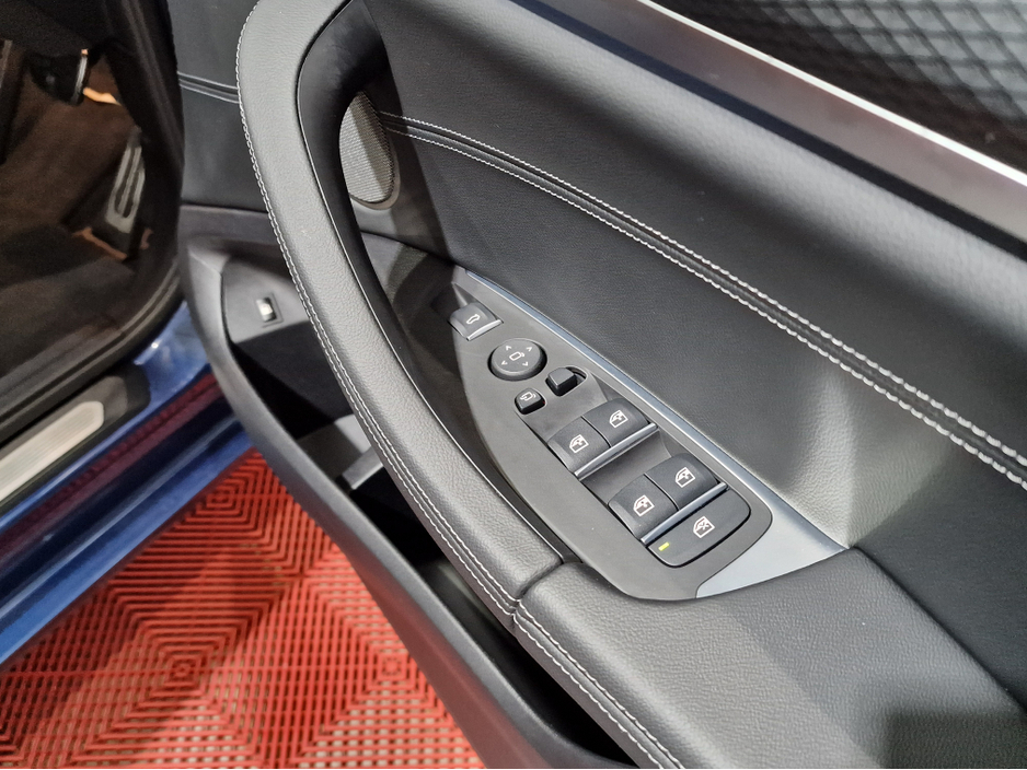 2023 BMW X3 - image 40