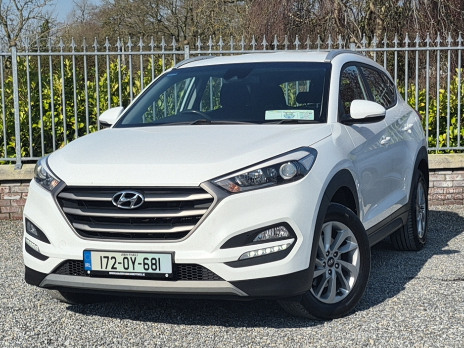 2017 Hyundai Tucson - image 2