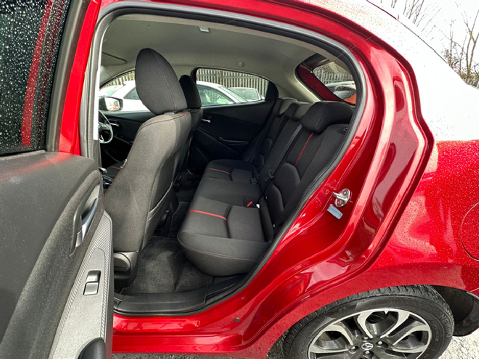 2015 Mazda Demio - image 15