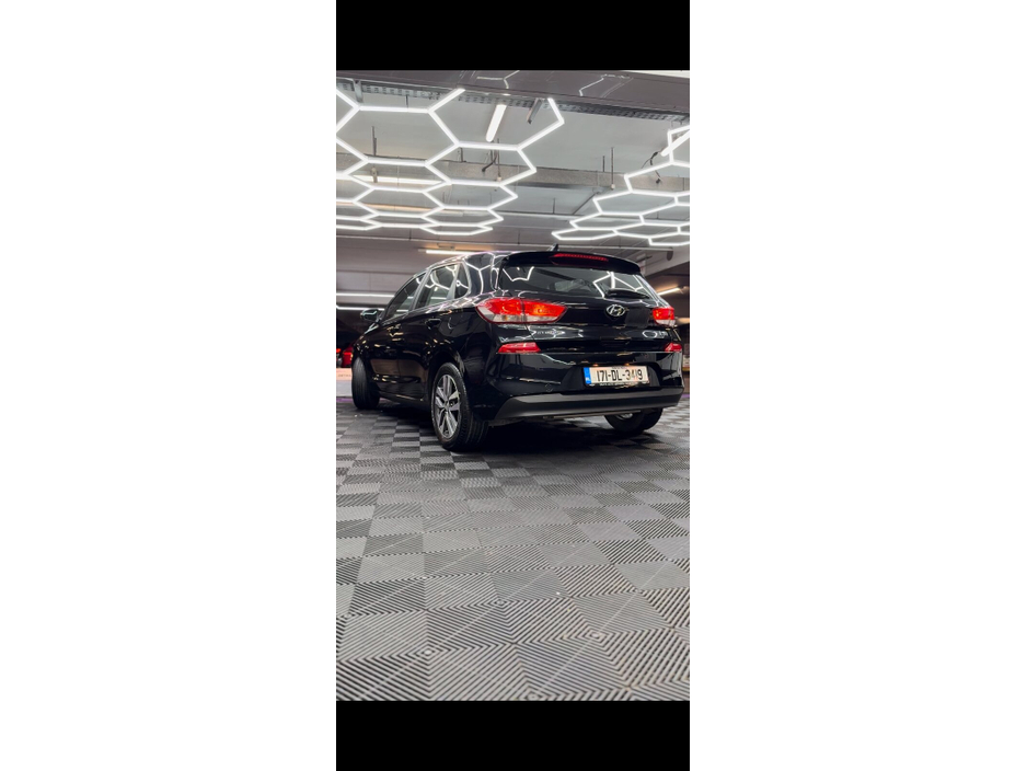 2017 Hyundai i30 - image 4