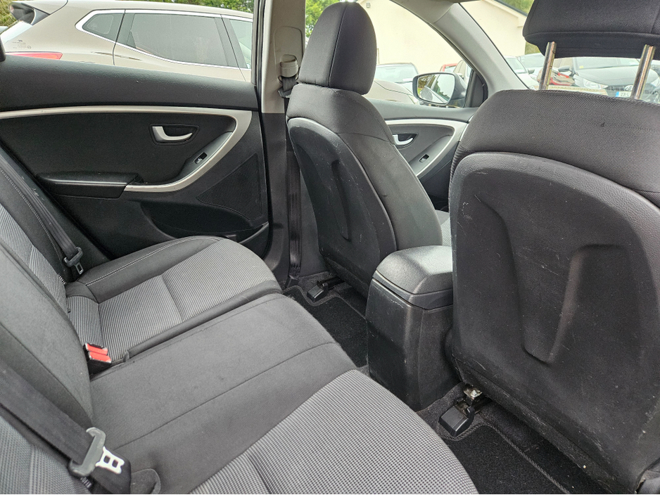 2014 Hyundai i30 - image 9