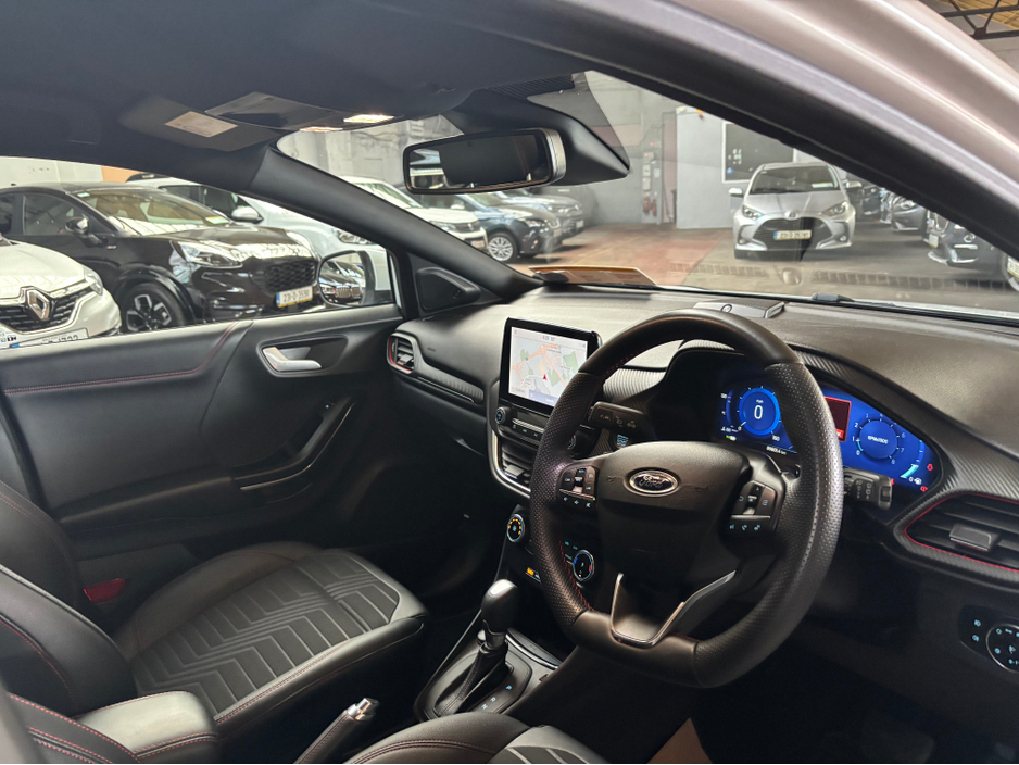 2023 Ford Puma - image 9