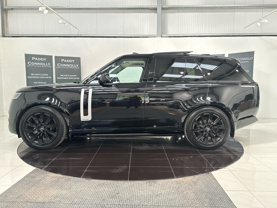 2026 Land Rover Range Rover - image 10