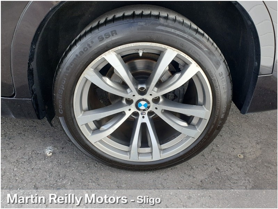 2017 BMW X5 - image 10