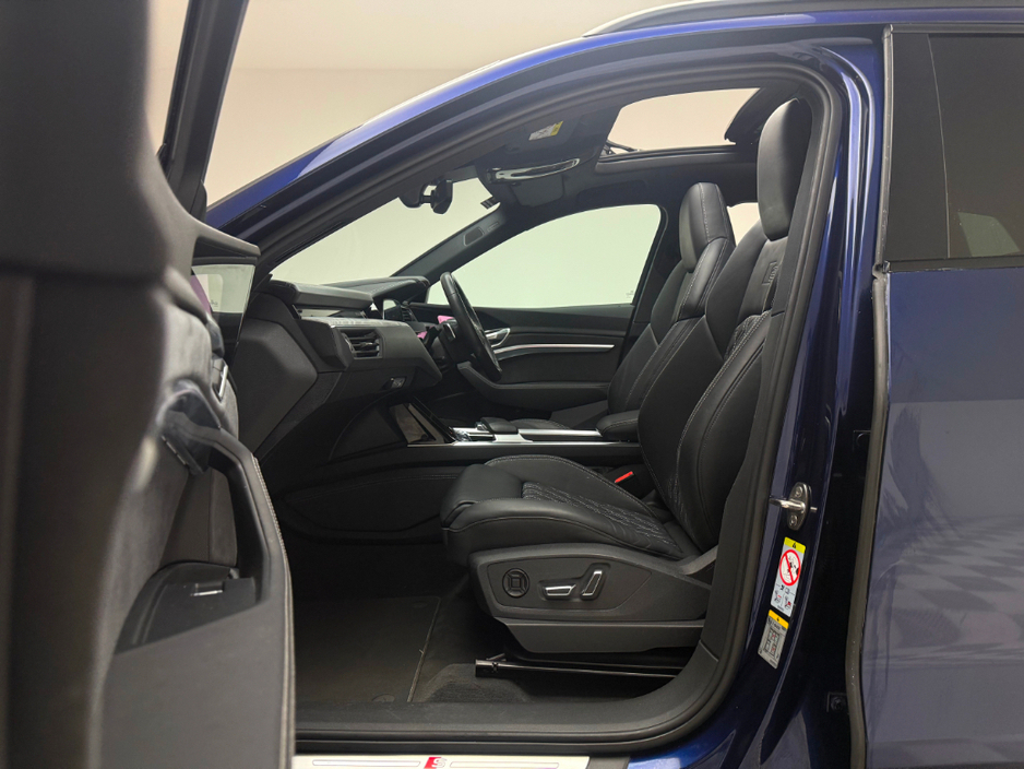 2022 Audi e-tron 55 VORSPRUNG QUATTRO €49,990