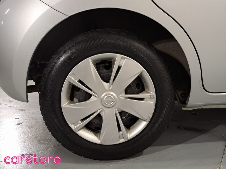 2021 Nissan March - image 14