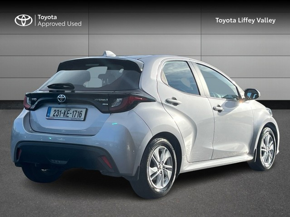 2023 Toyota Yaris 1.5 HYBRID LUNA 4DR AUTO €23,950