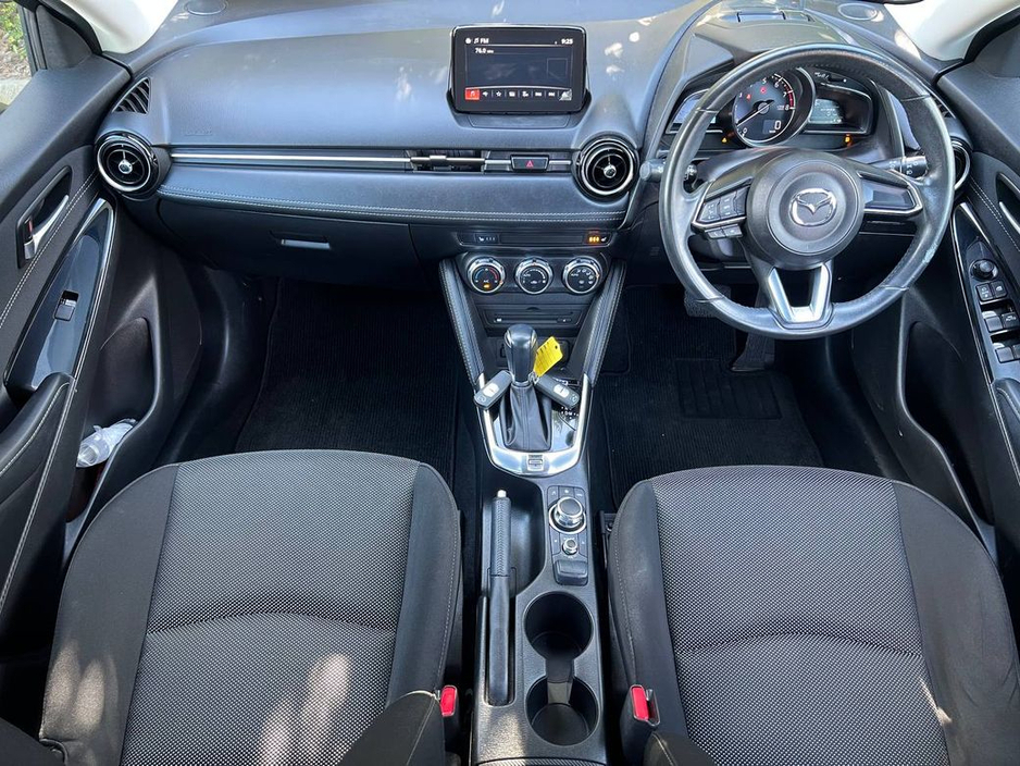 2017 Mazda Demio - image 10