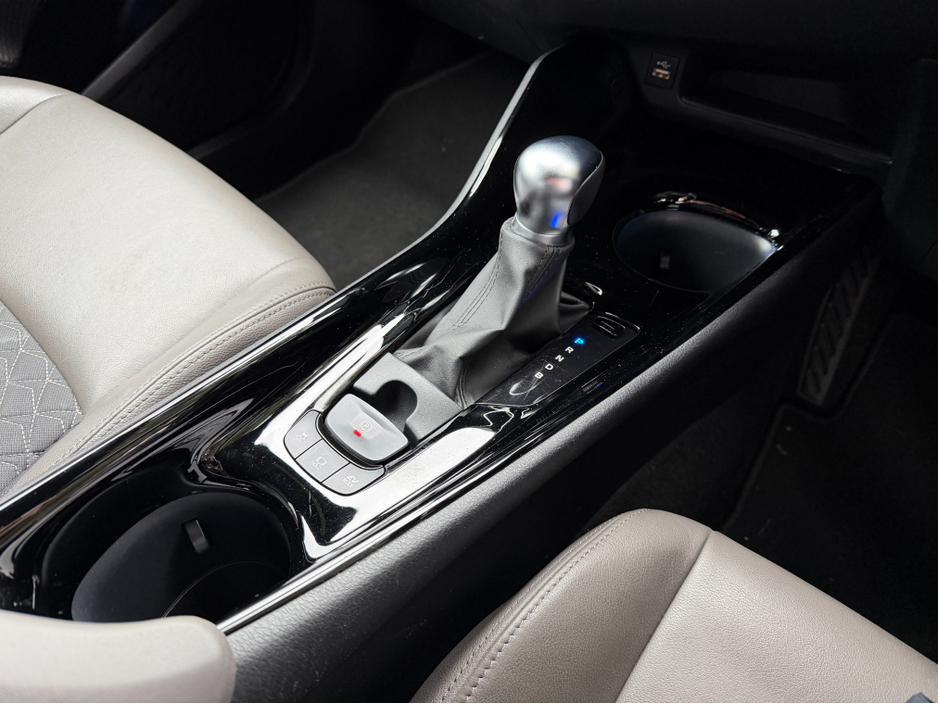 2023 Toyota C-HR HYBRID..#12 MONTH WARRANTY INCLUDED .. FINANCE AVAILABLE €22,750