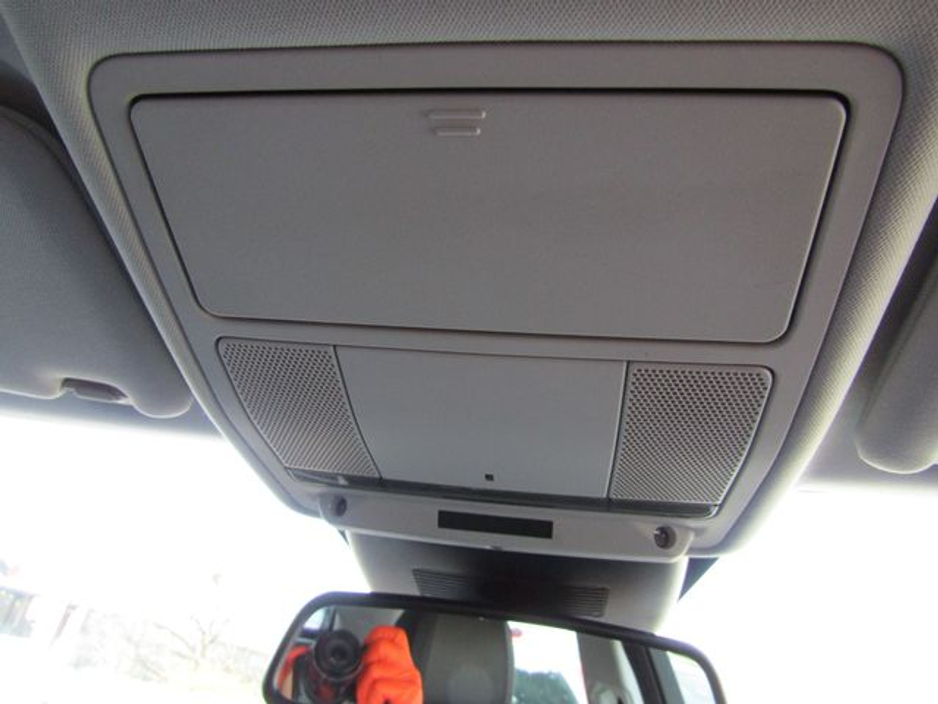 2017 Land Rover Range Rover Evoque - image 37