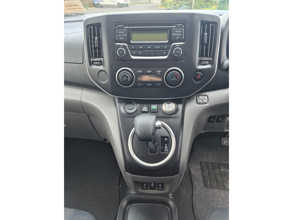 2021 Nissan NV200 - image 20