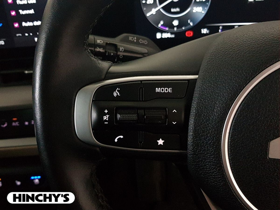 2022 Kia Sportage - image 18